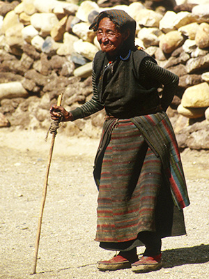 Tibetan woman - Steven Andrew Martin - Tibet Photo Journal