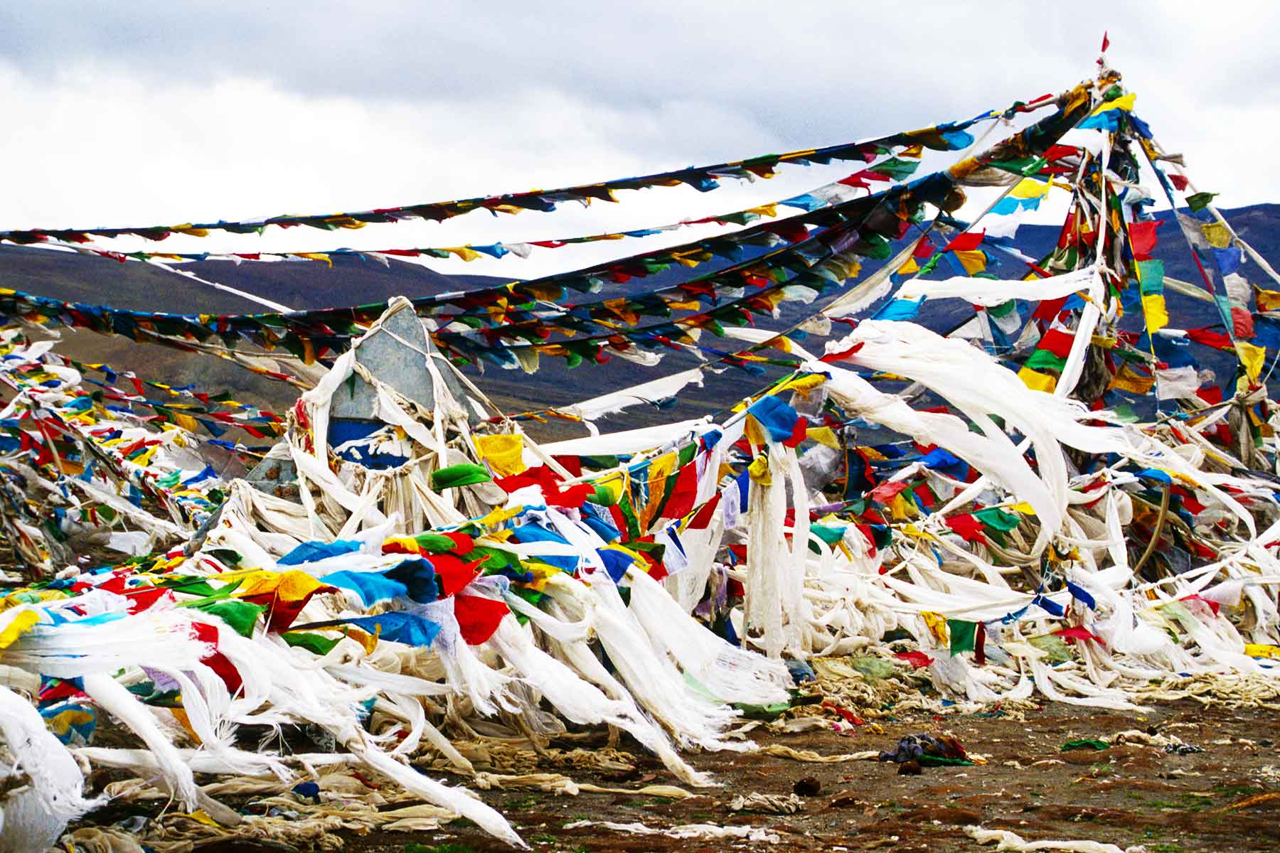 Prayer flags at a mountain pass | Mount Everest Tibet Photo Journal | Surf Doctor Steven Martin | Study Abroad Journal
